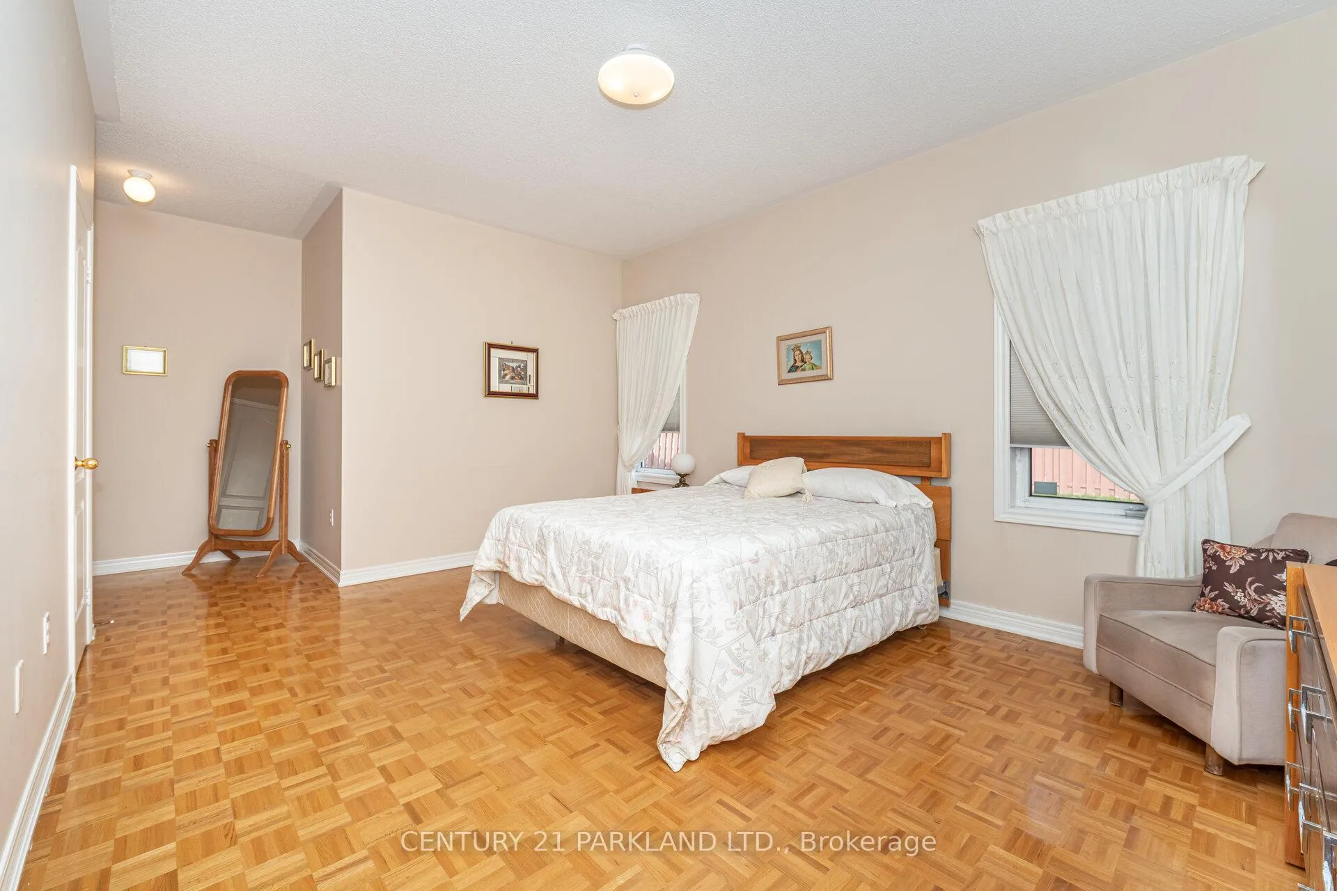 Photo 54 of 101 Cachet Hill Crescent, Vaughan, Sonoma Heights — HOMEH