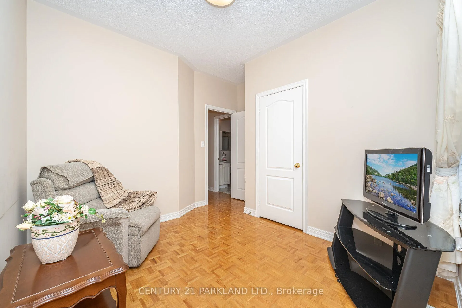 Photo 72 of 101 Cachet Hill Crescent, Vaughan, Sonoma Heights — HOMEH