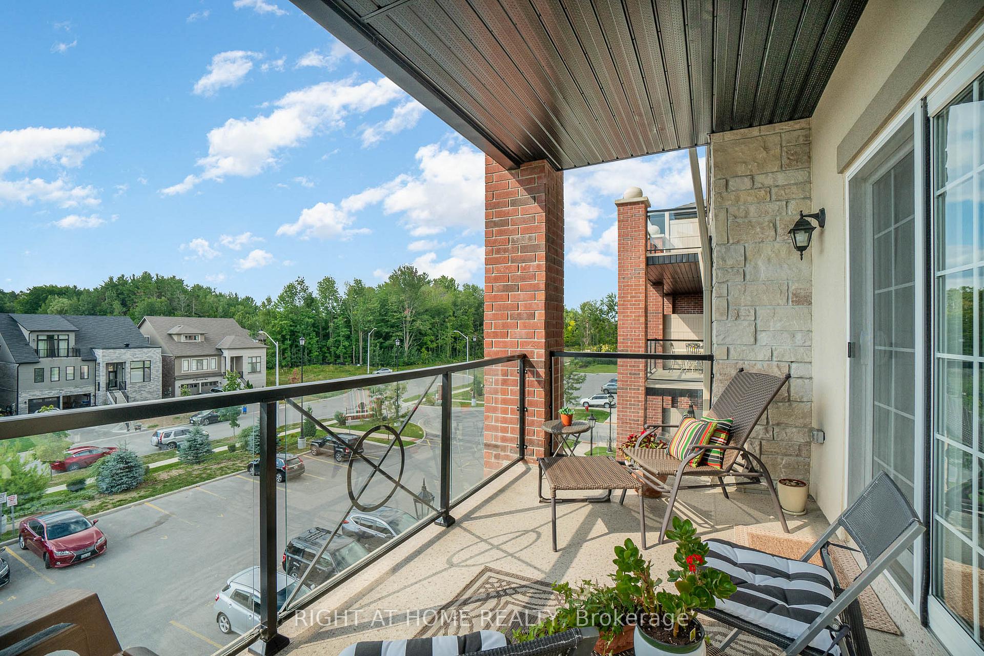 Photo 1 of Unit 305, 5 Greenwich Street, Barrie, Ardagh — HOMEH