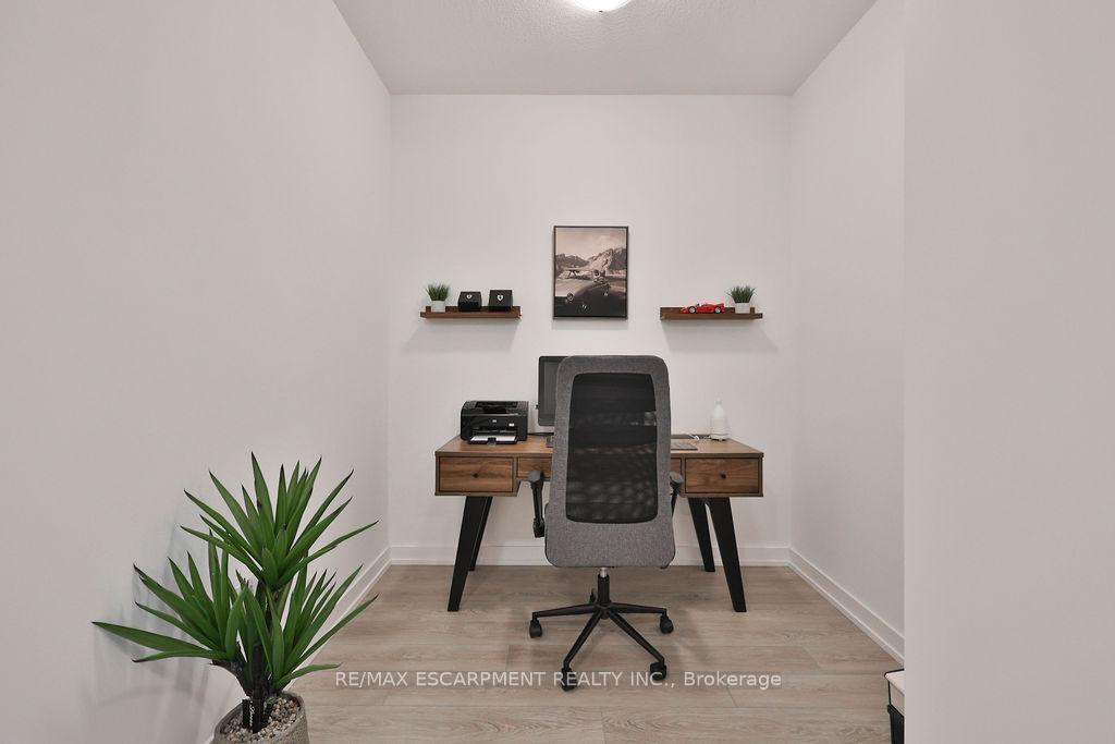 Photo 15 of Unit 607, 450 Dundas Street E, Hamilton, Waterdown — HOMEH