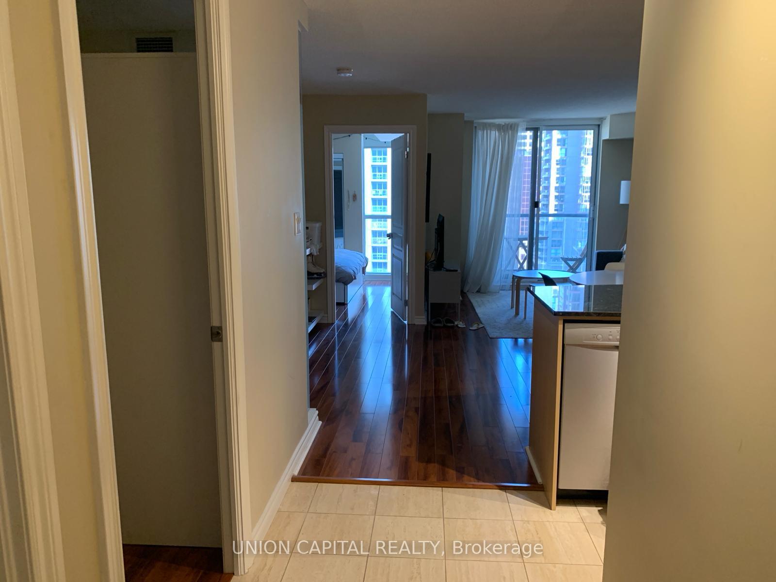 Photo 3 of Unit 1205, 801 Bay Street, Toronto, Bay Street Corridor — HOMEH