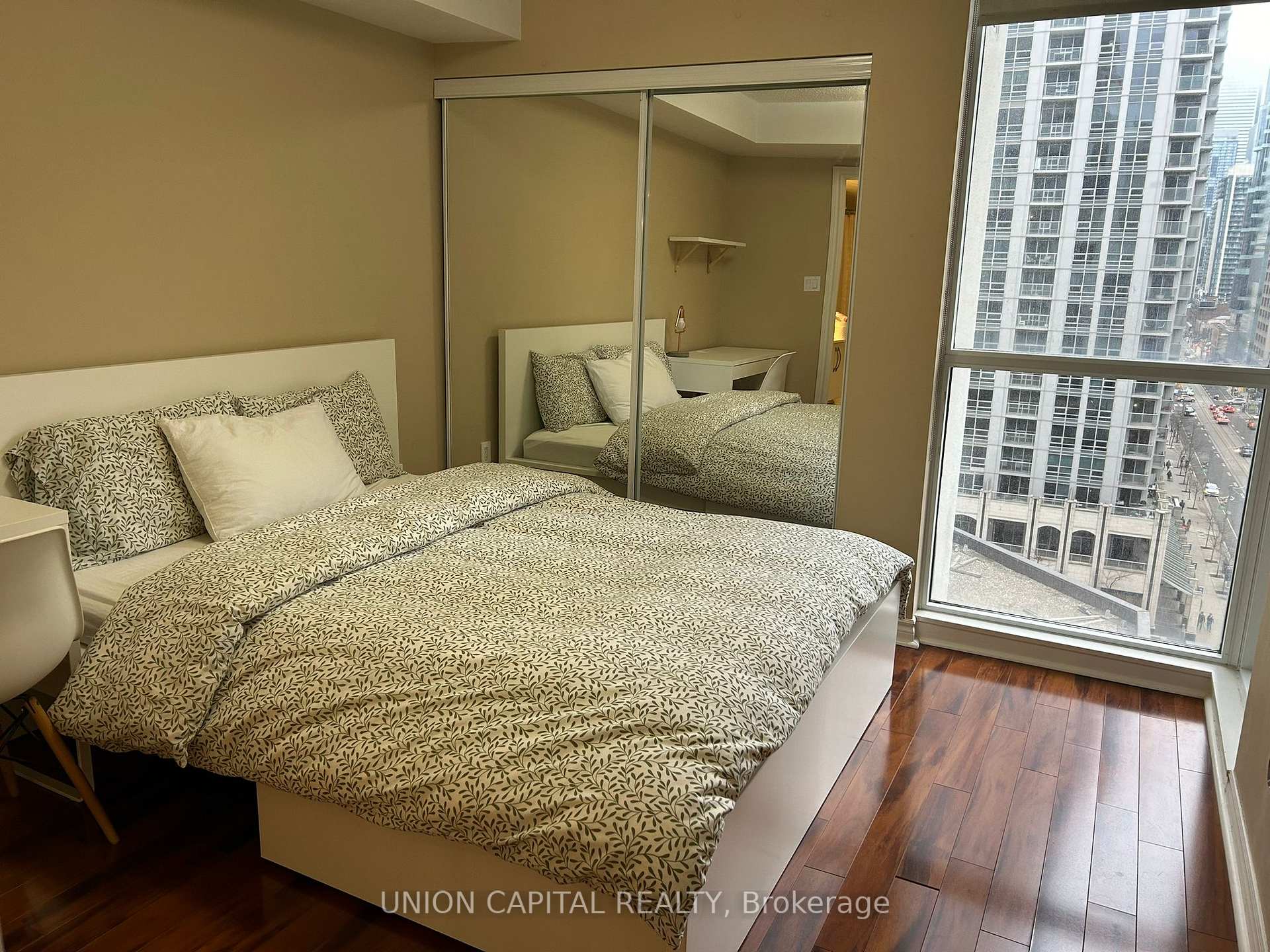 Photo 8 of Unit 1205, 801 Bay Street, Toronto, Bay Street Corridor — HOMEH