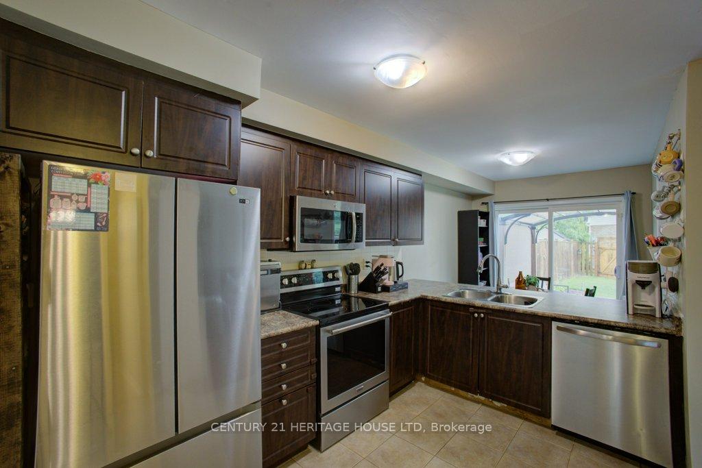 Photo 6 of 70 Duncan Avenue, Brant, Brantford Twp — HOMEH