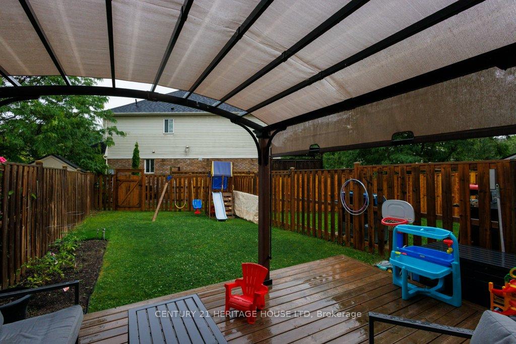 Photo 32 of 70 Duncan Avenue, Brant, Brantford Twp — HOMEH