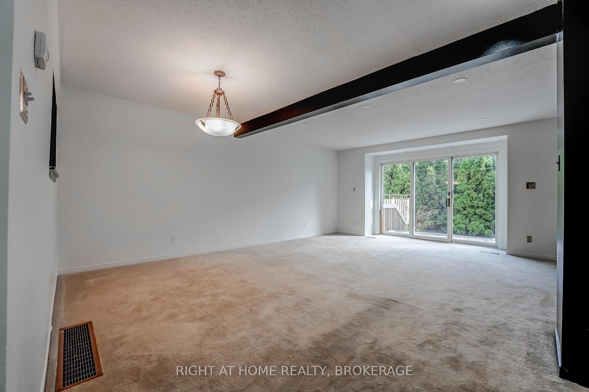 Photo 13 of Unit 15, 55 Kerman Avenue E, Grimsby, Grimsby West — HOMEH