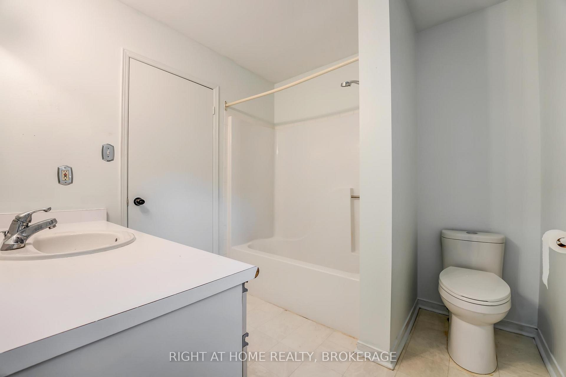 Photo 25 of Unit 15, 55 Kerman Avenue E, Grimsby, Grimsby West — HOMEH