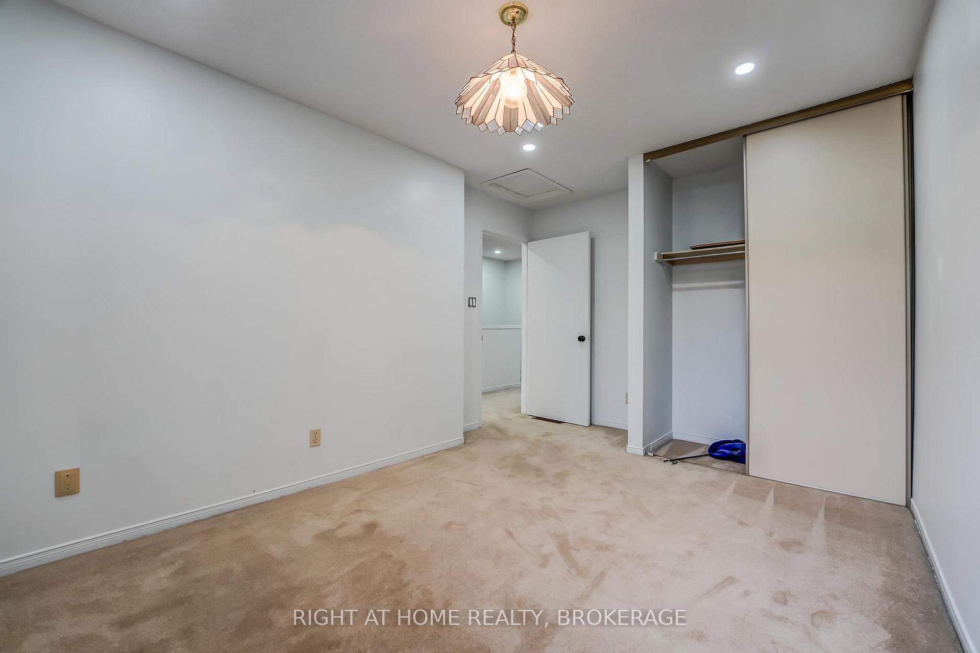 Photo 28 of Unit 15, 55 Kerman Avenue E, Grimsby, Grimsby West — HOMEH