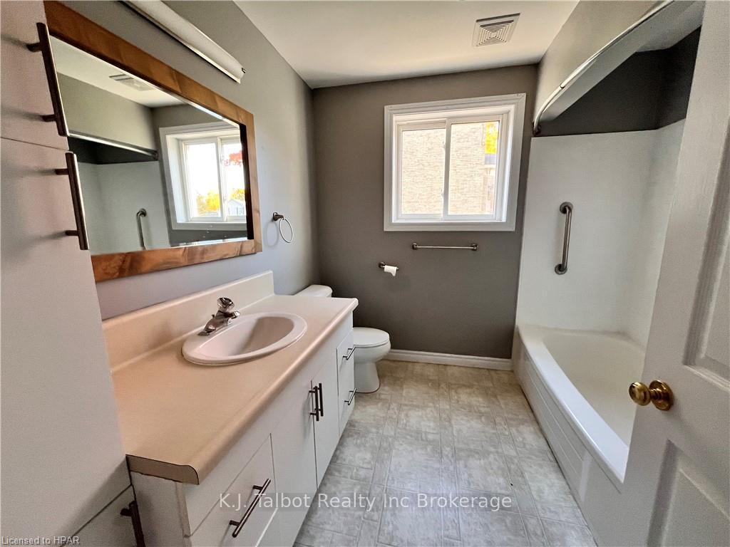 Photo 3 of Unit 1, 54 High Street, Huron East, Seaforth — HOMEH