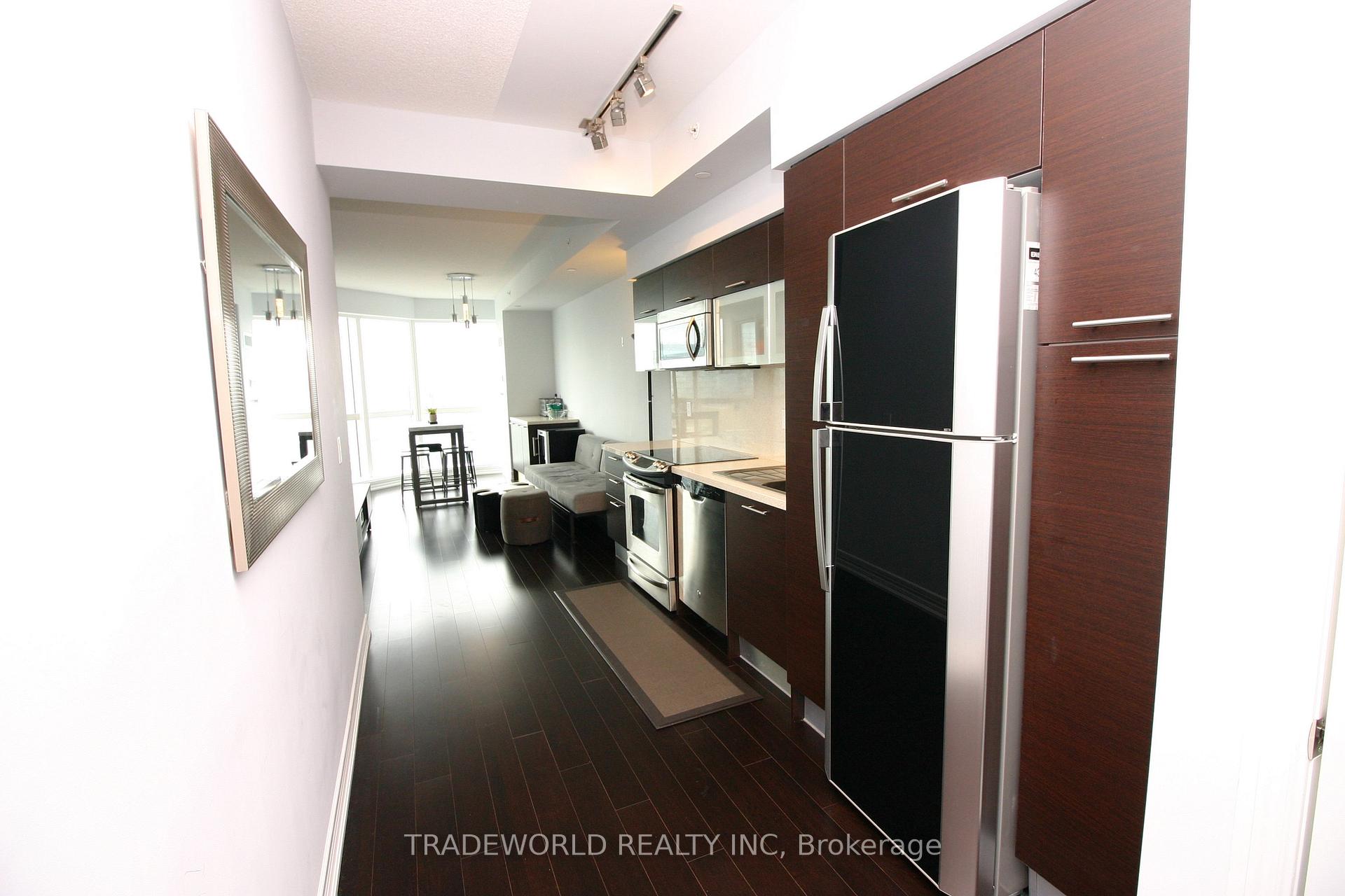 Photo 6 of Unit 4216, 386 Yonge Street, Toronto, Bay Street Corridor — HOMEH
