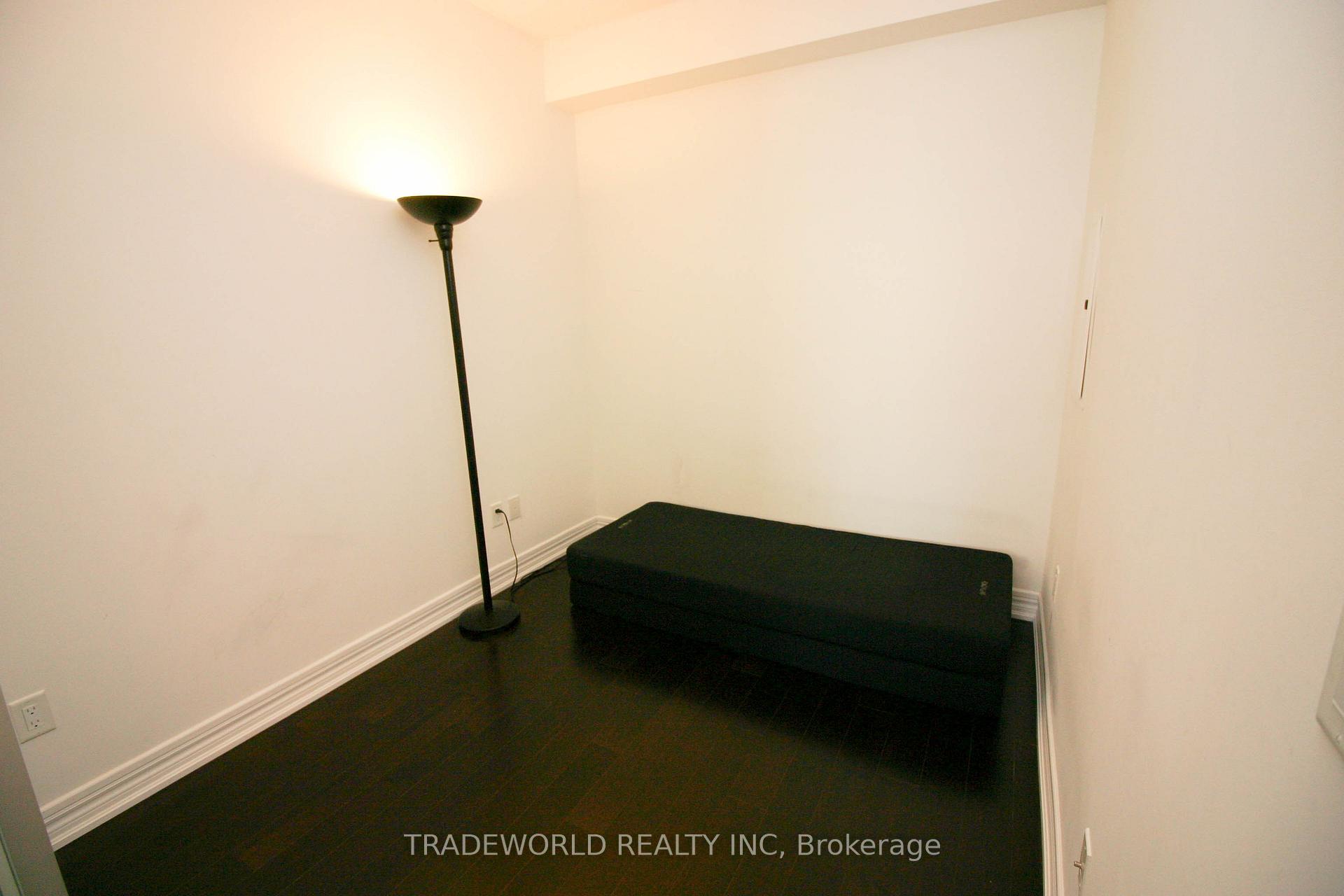 Photo 8 of Unit 4216, 386 Yonge Street, Toronto, Bay Street Corridor — HOMEH