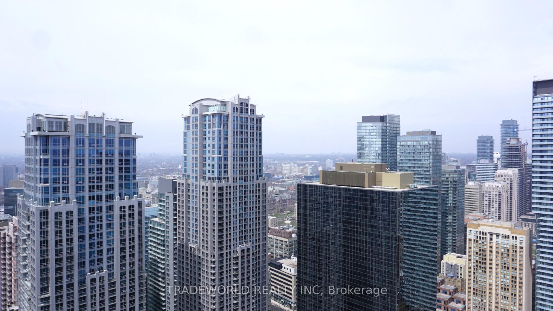 Photo 13 of Unit 4216, 386 Yonge Street, Toronto, Bay Street Corridor — HOMEH
