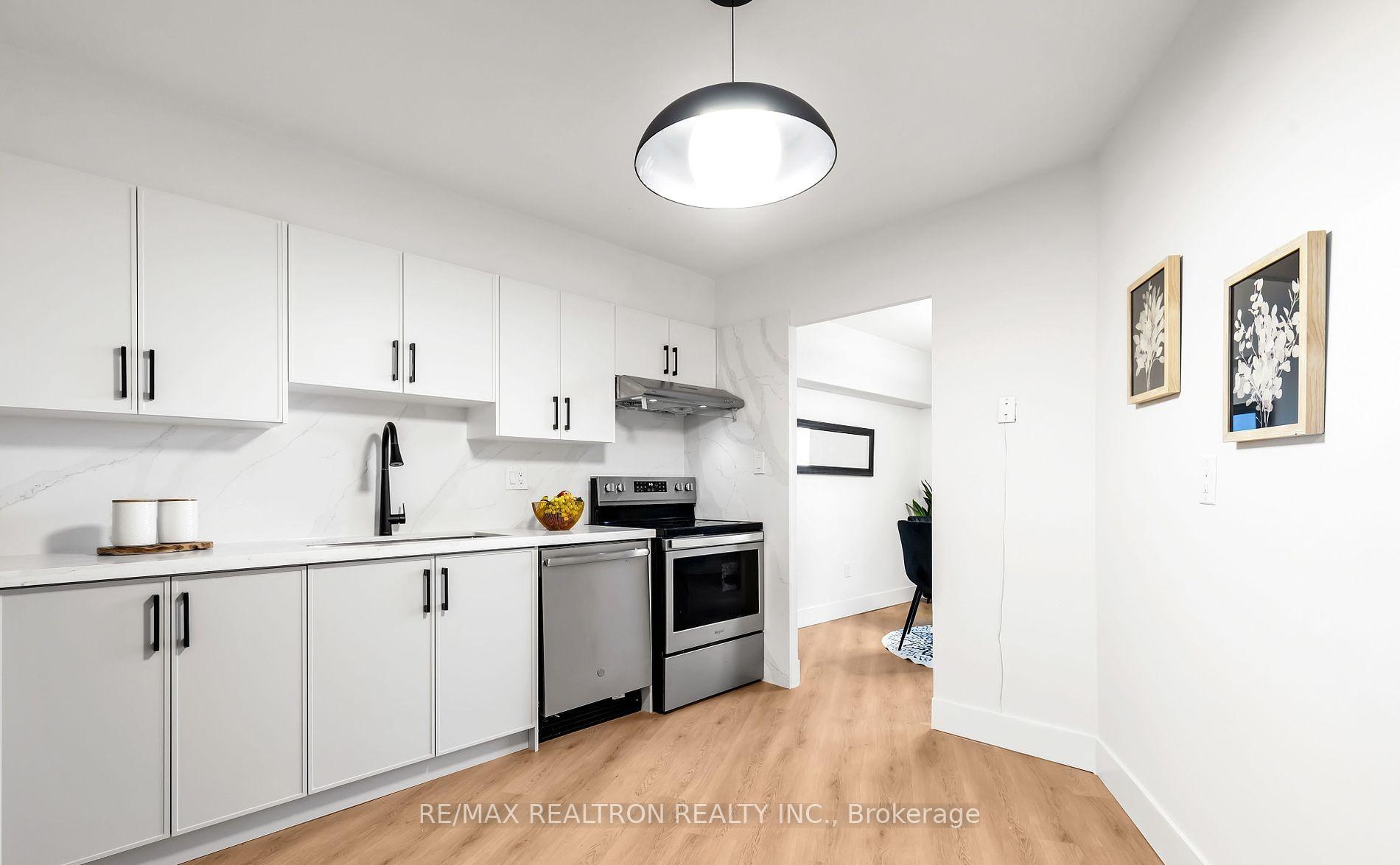 Photo 12 of Unit 1912, 10 Edgecliffe Golfway, Toronto, Flemingdon Park — HOMEH