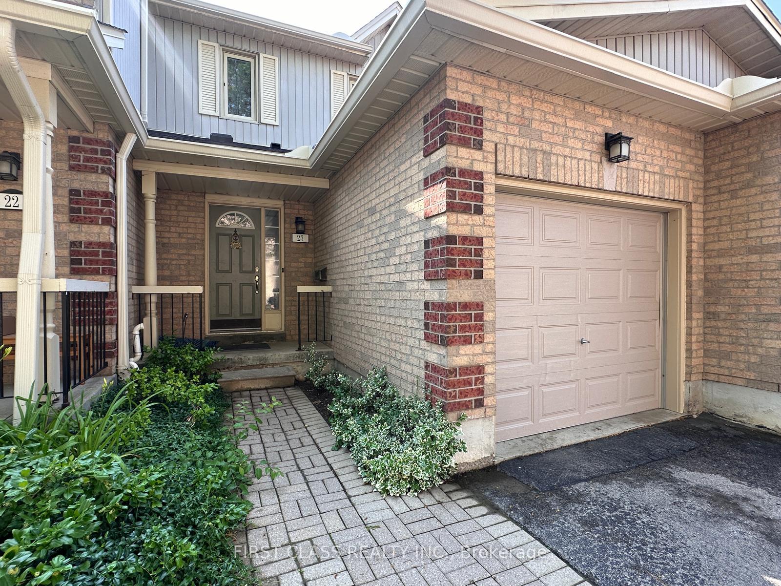 Front of Unit 23, 302 College Avenue W