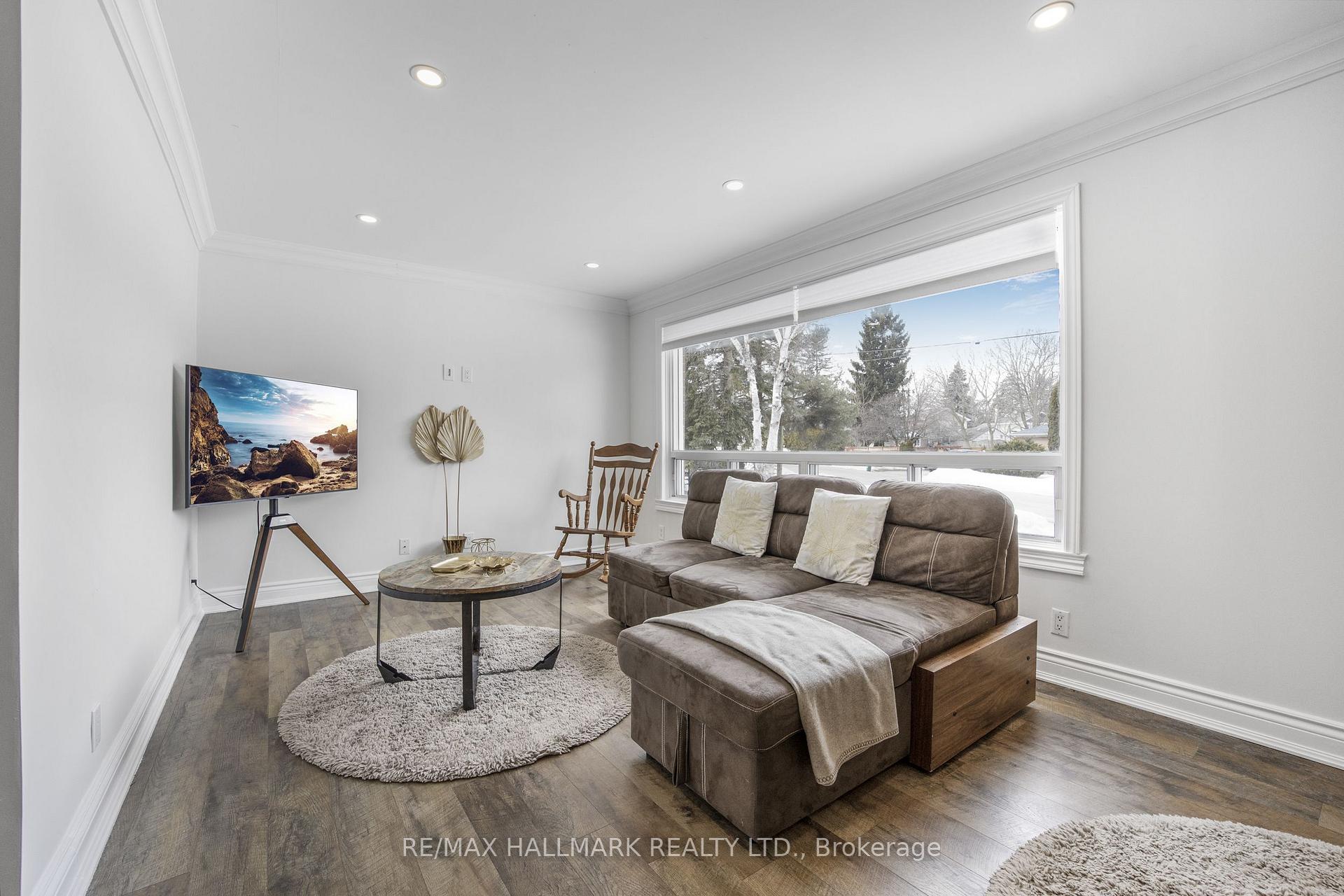 Photo 6 of 33 Patrick Drive, Aurora, Aurora Highlands — HOMEH