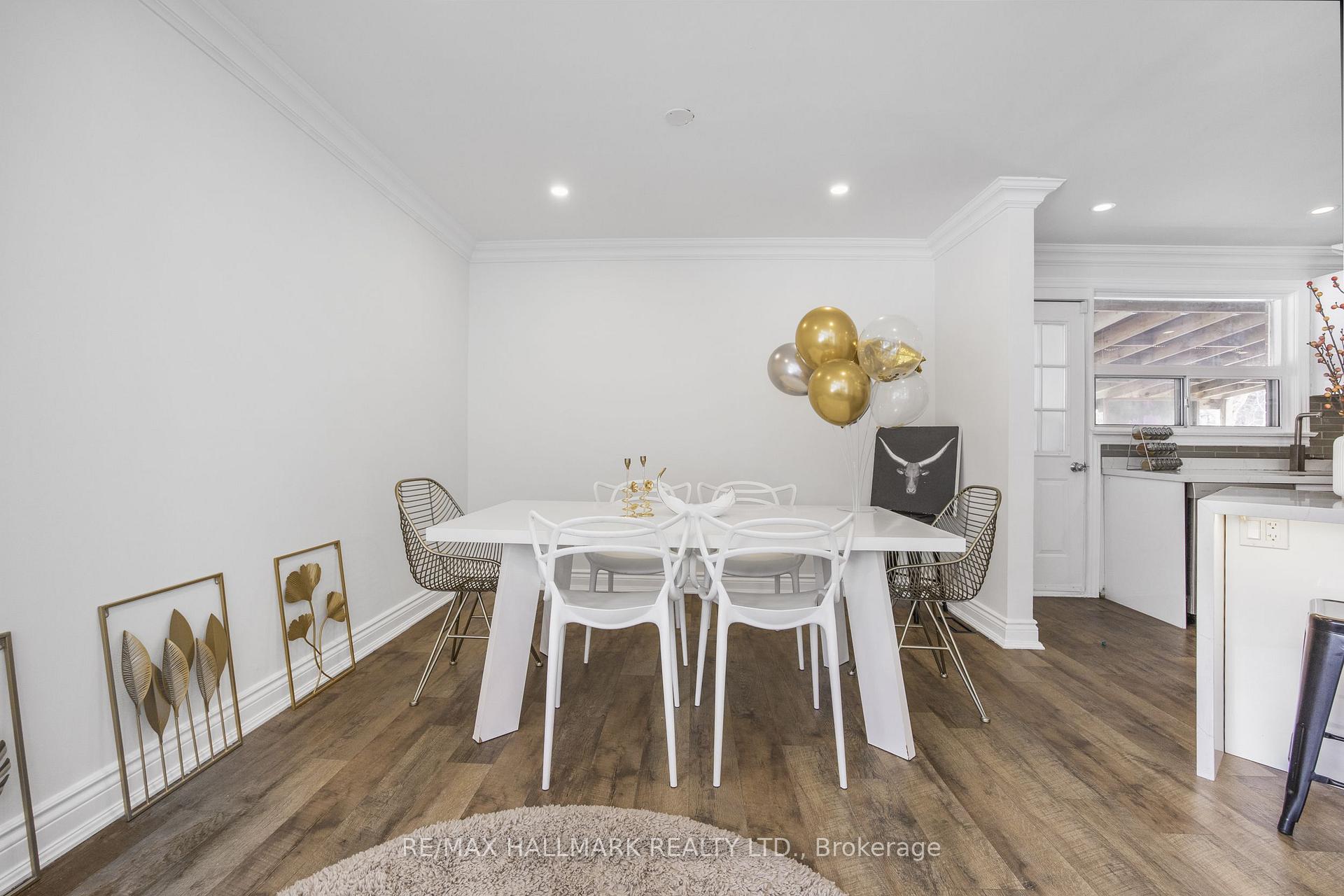 Photo 15 of 33 Patrick Drive, Aurora, Aurora Highlands — HOMEH