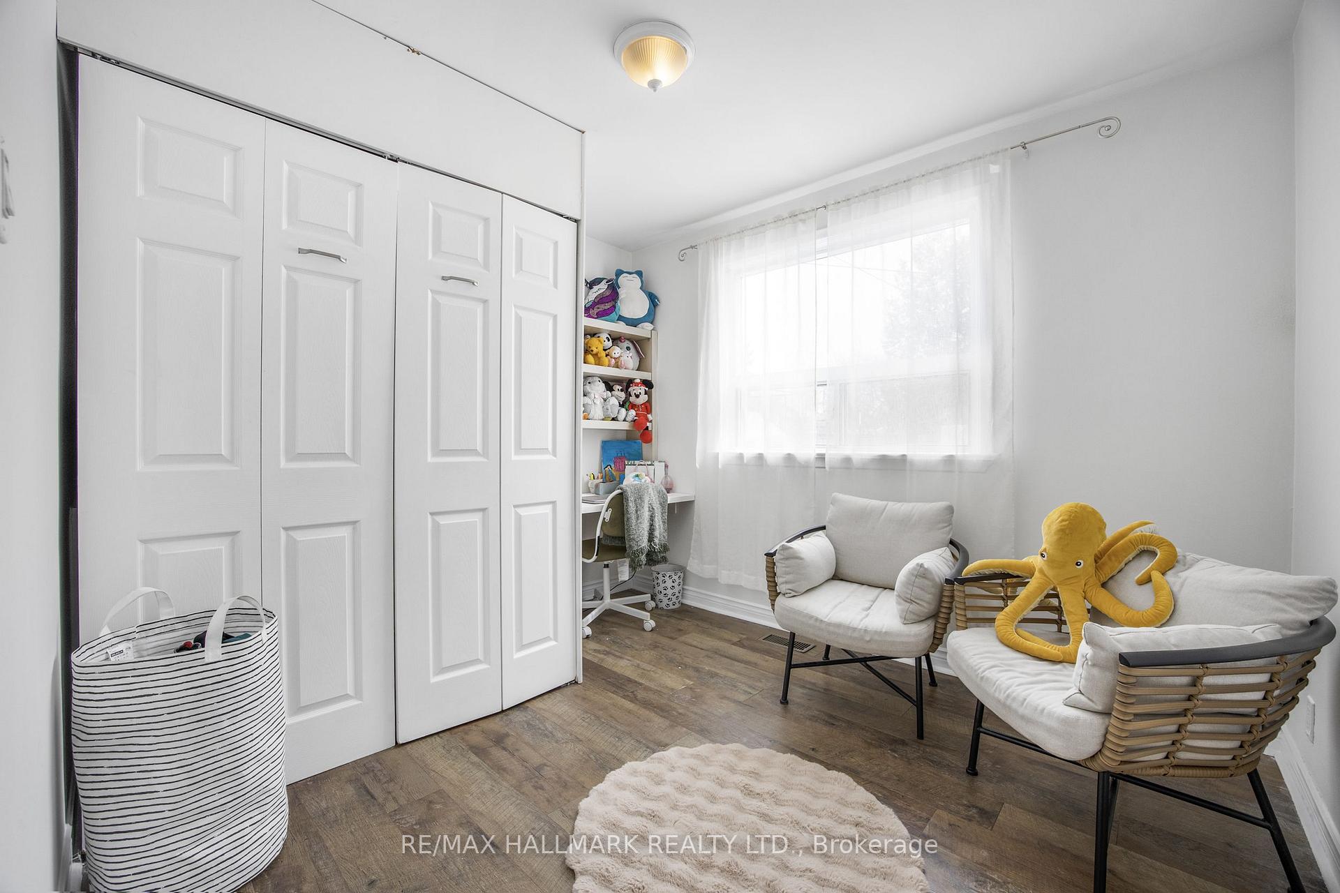 Photo 16 of 33 Patrick Drive, Aurora, Aurora Highlands — HOMEH