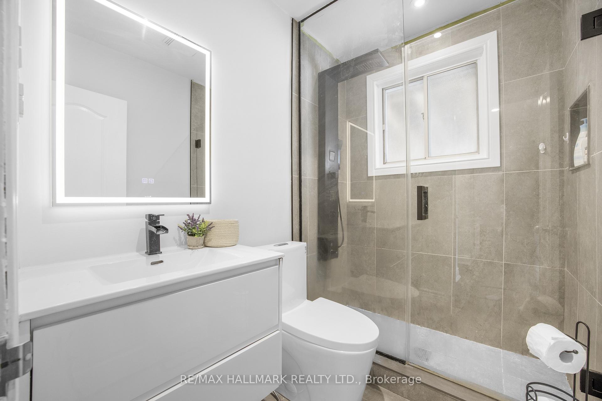 Photo 20 of 33 Patrick Drive, Aurora, Aurora Highlands — HOMEH