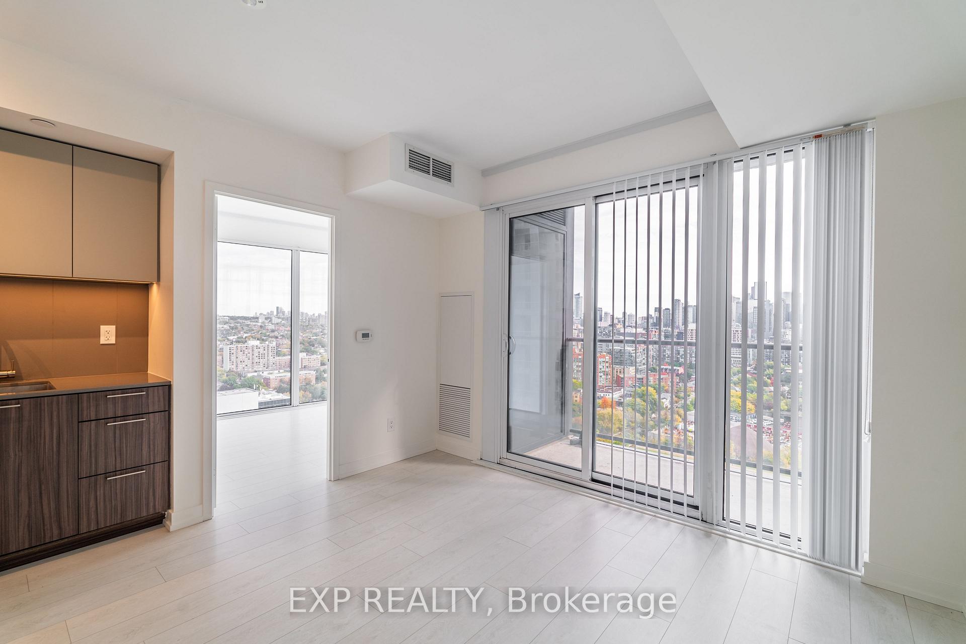 Photo 6 of Unit 2719, 19 Western Battery Road, Toronto, Niagara — HOMEH