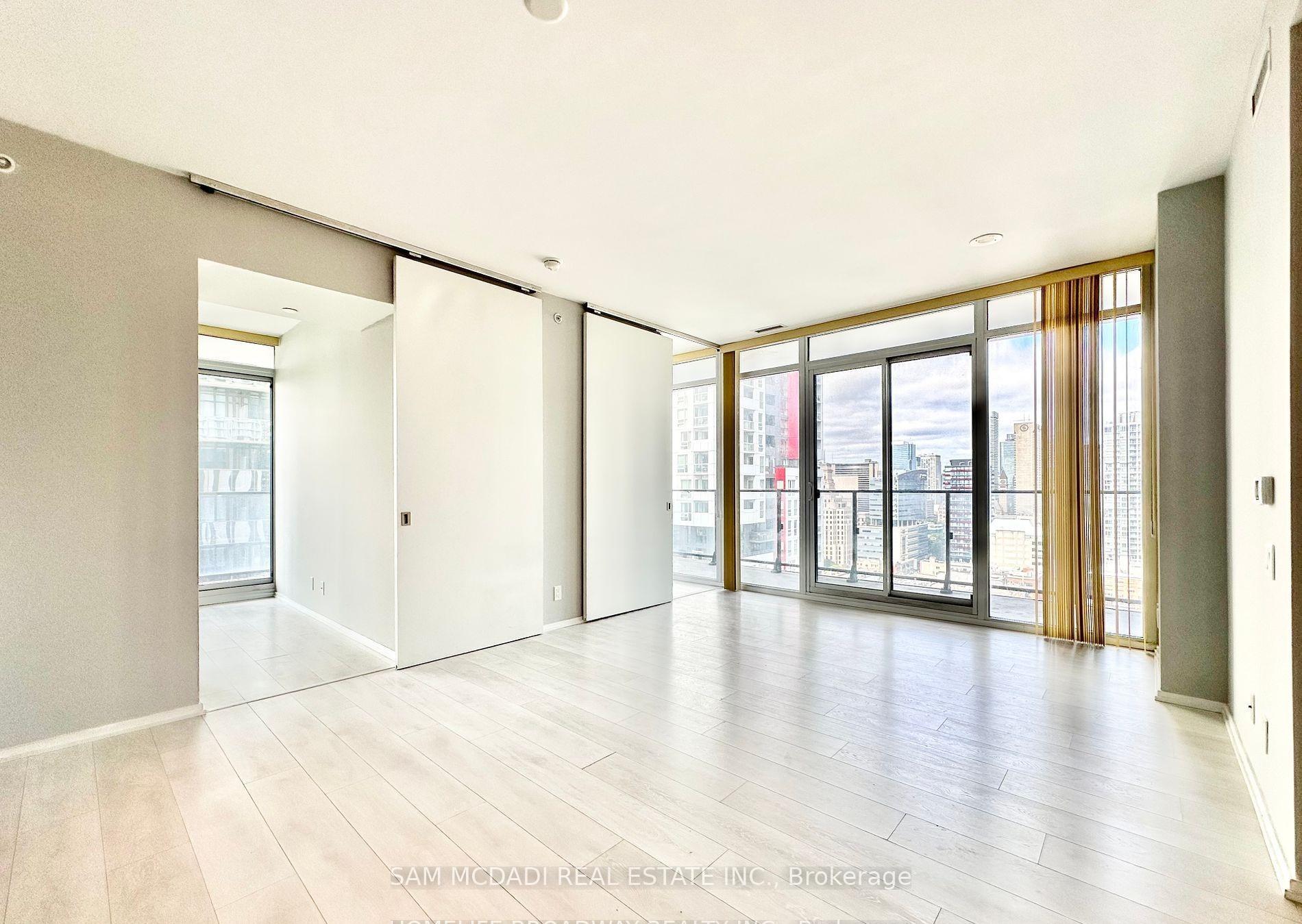 Photo 3 of Unit 2008, 125 Peter Street, Toronto, Waterfront Communities — HOMEH