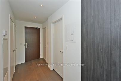 Photo 3 of Unit 814, 70 Temperance Street, Toronto, Bay Street Corridor — HOMEH