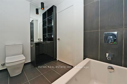 Photo 8 of Unit 814, 70 Temperance Street, Toronto, Bay Street Corridor — HOMEH