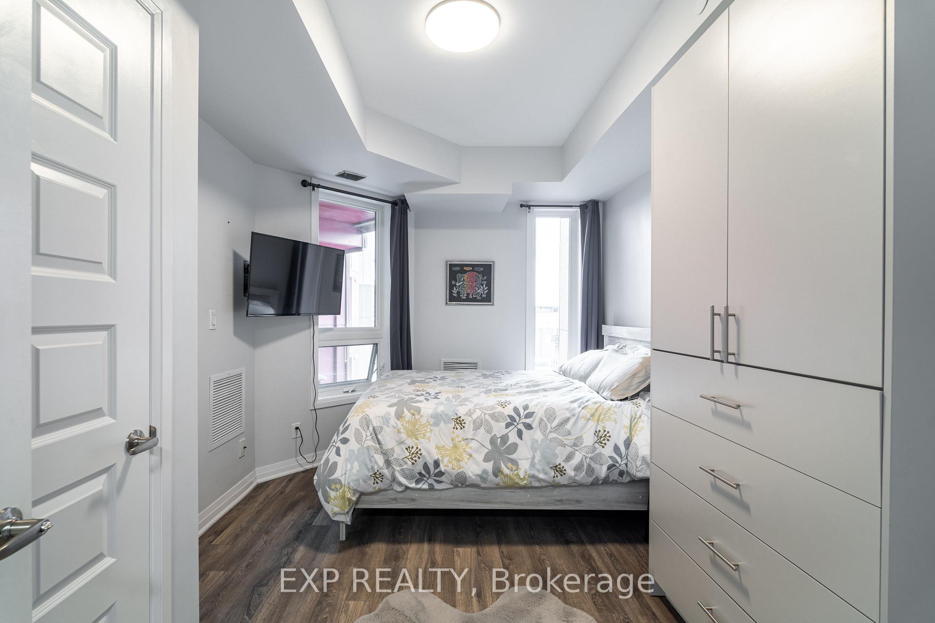 Photo 15 of Unit 401, 2 Adam Sellers Street, Markham, Cornell — HOMEH