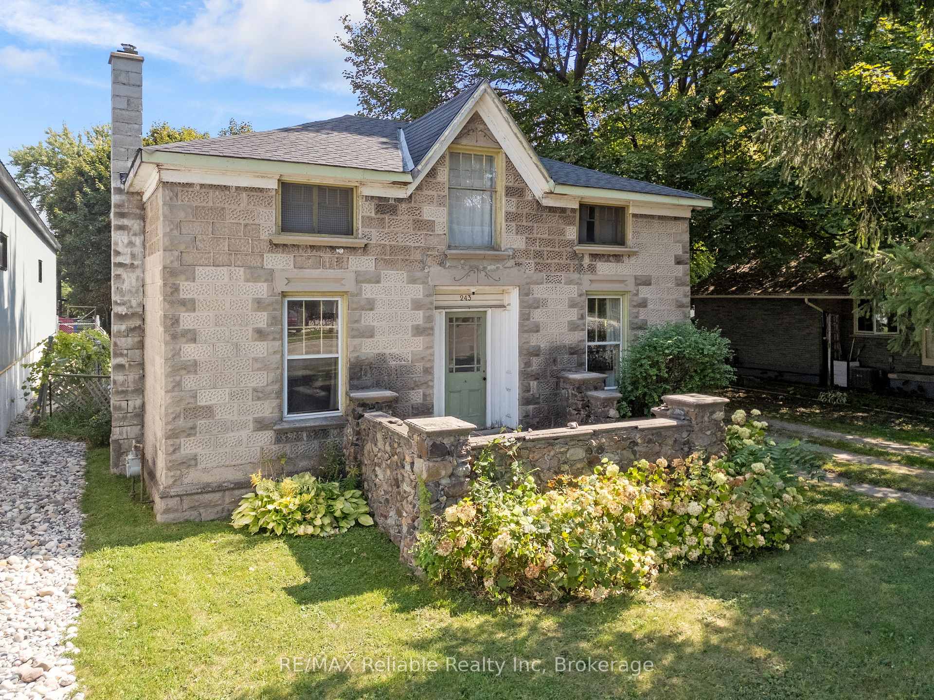 Photo 1 of 243 Albert Street, Central Huron, Clinton — HOMEH
