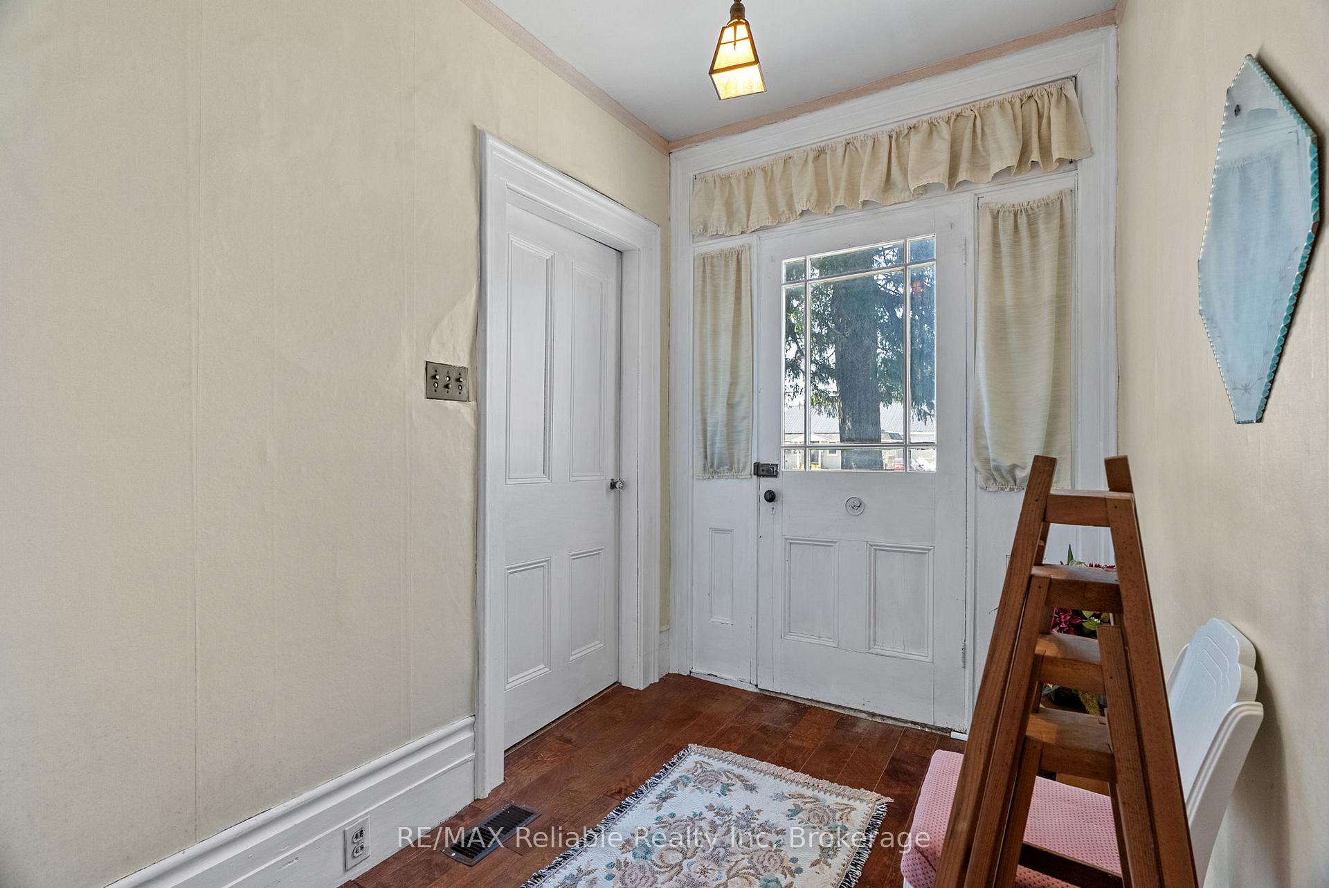 Photo 5 of 243 Albert Street, Central Huron, Clinton — HOMEH