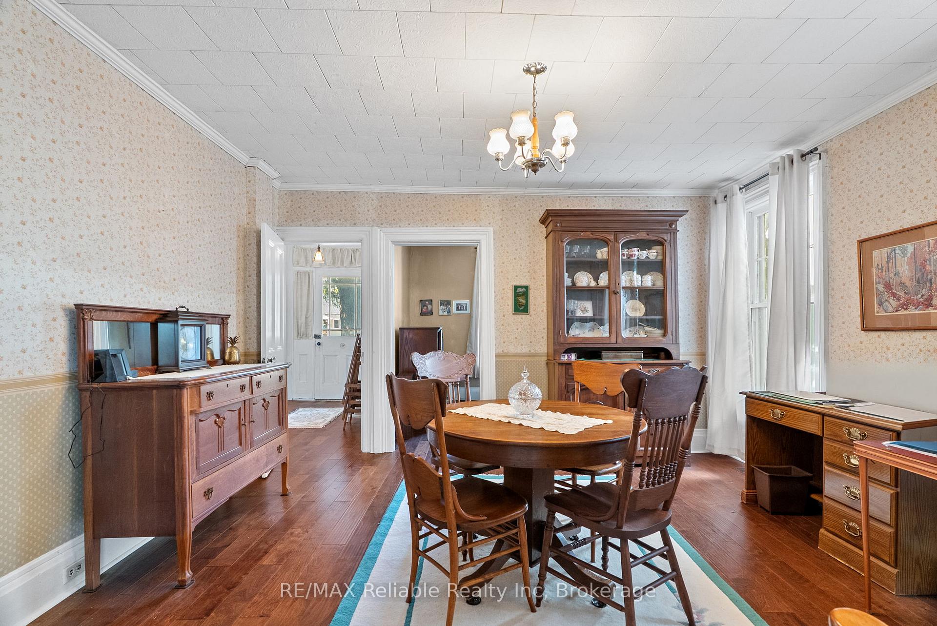 Photo 10 of 243 Albert Street, Central Huron, Clinton — HOMEH