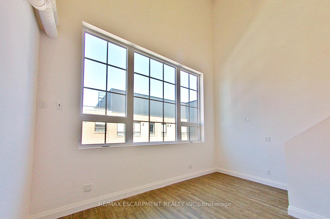 Photo 6 of Unit 134, 220 Dundurn Street S, Hamilton, Kirkendall — HOMEH