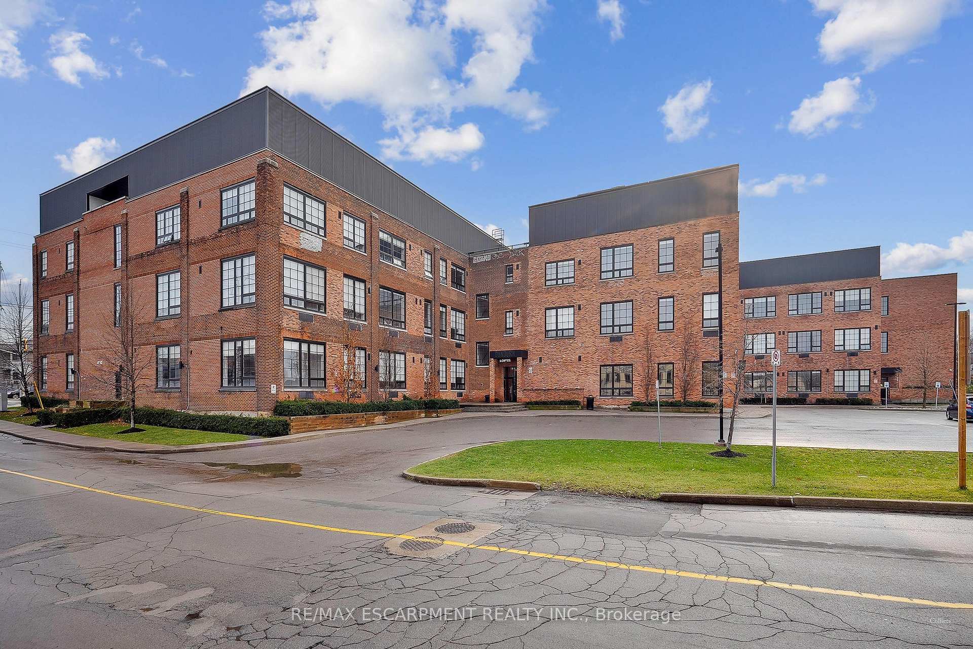 Photo 15 of Unit 134, 220 Dundurn Street S, Hamilton, Kirkendall — HOMEH