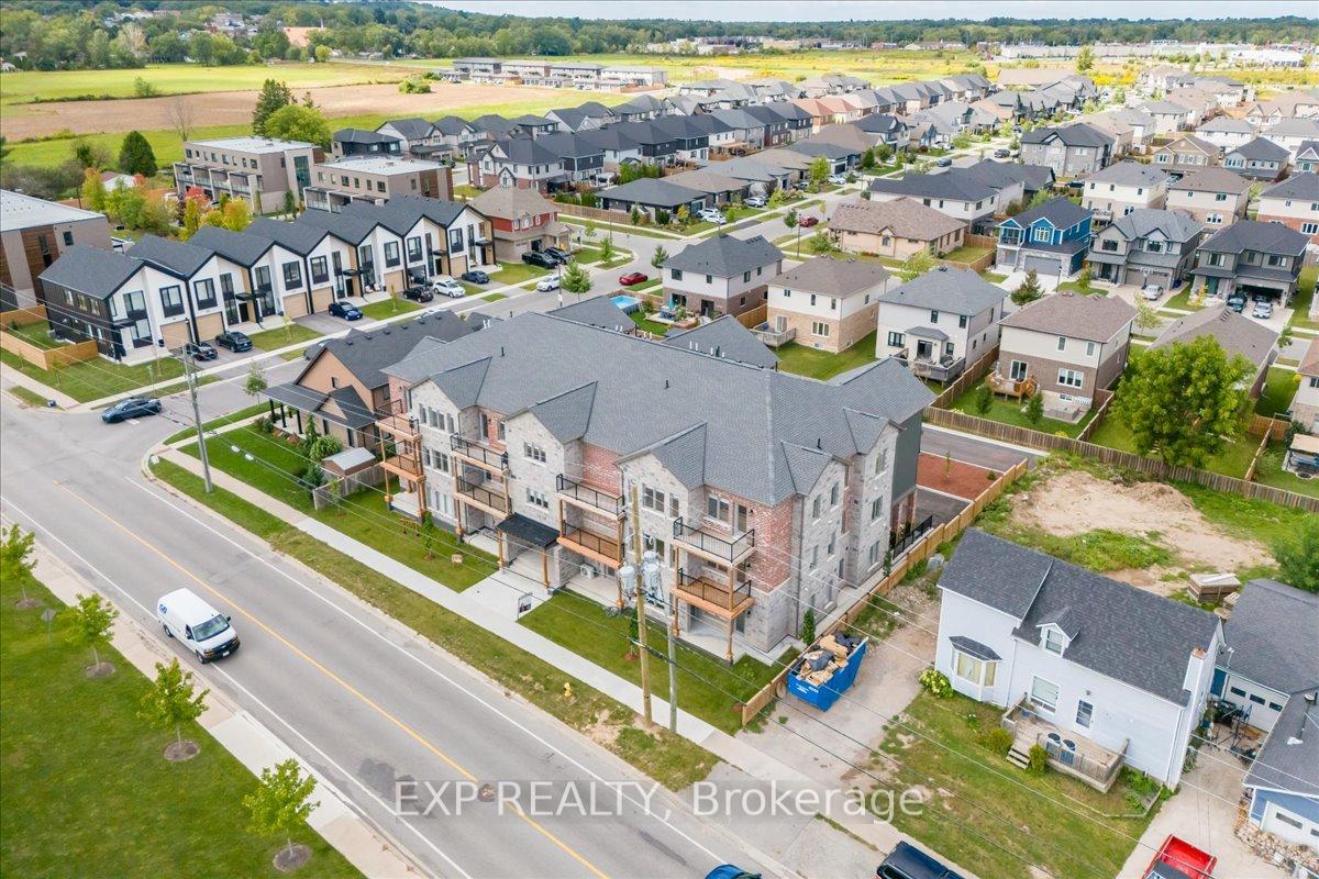 Front of Unit 102, 163 Port Robinson Road