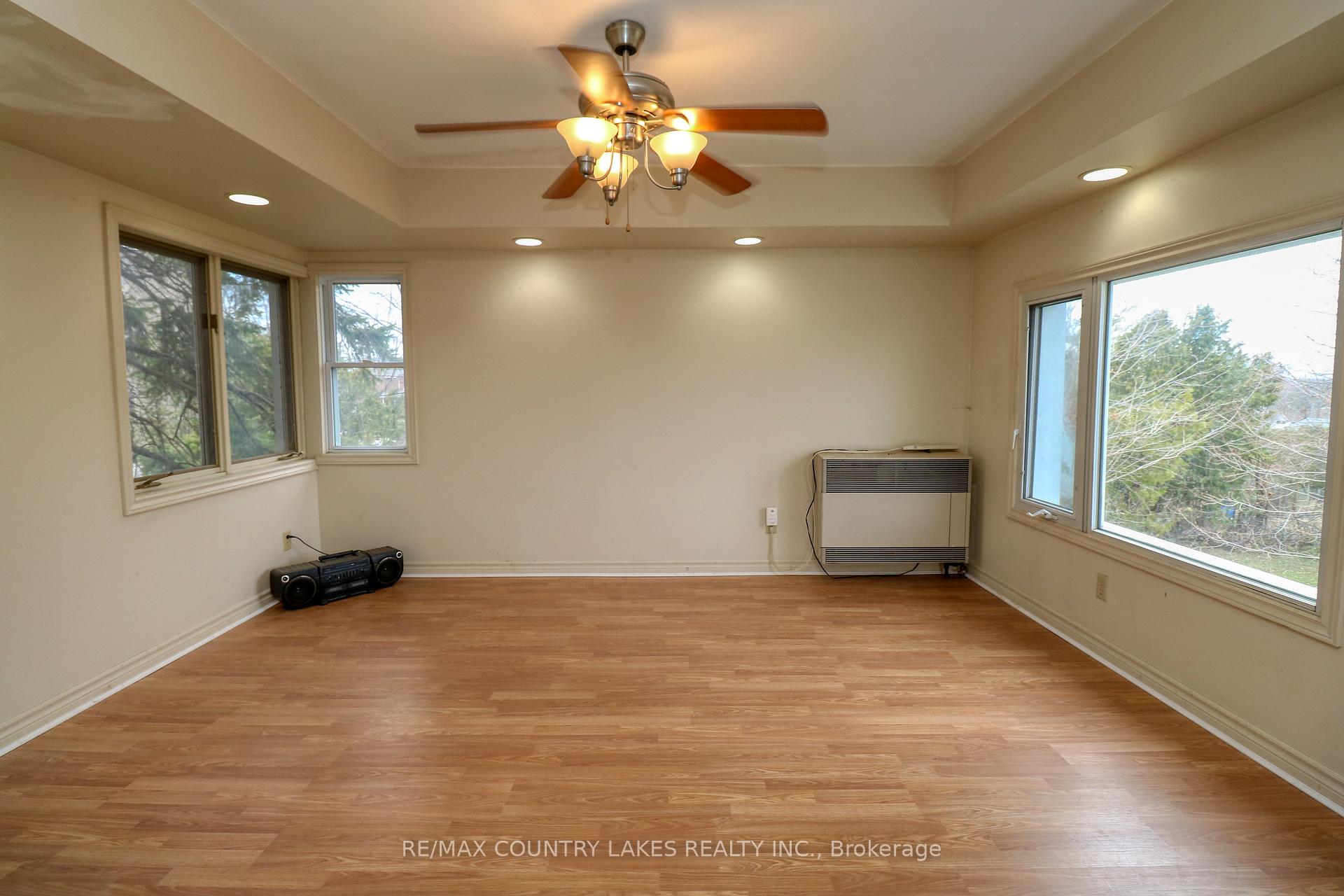 Photo 21 of 544 Simcoe Street, Brock, Beaverton — HOMEH