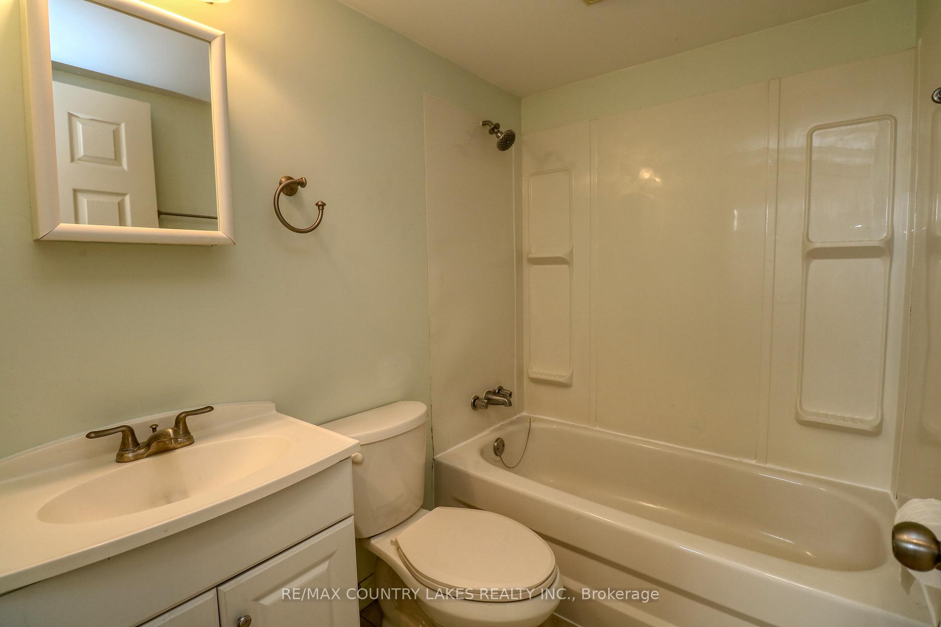 Photo 24 of 544 Simcoe Street, Brock, Beaverton — HOMEH