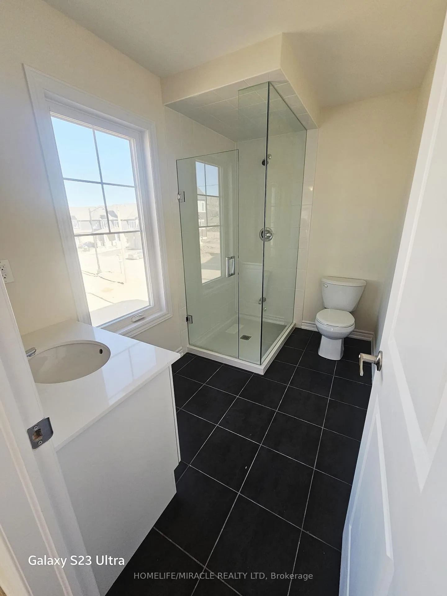 Photo 5 of 114 McGill Avenue, Erin — HOMEH