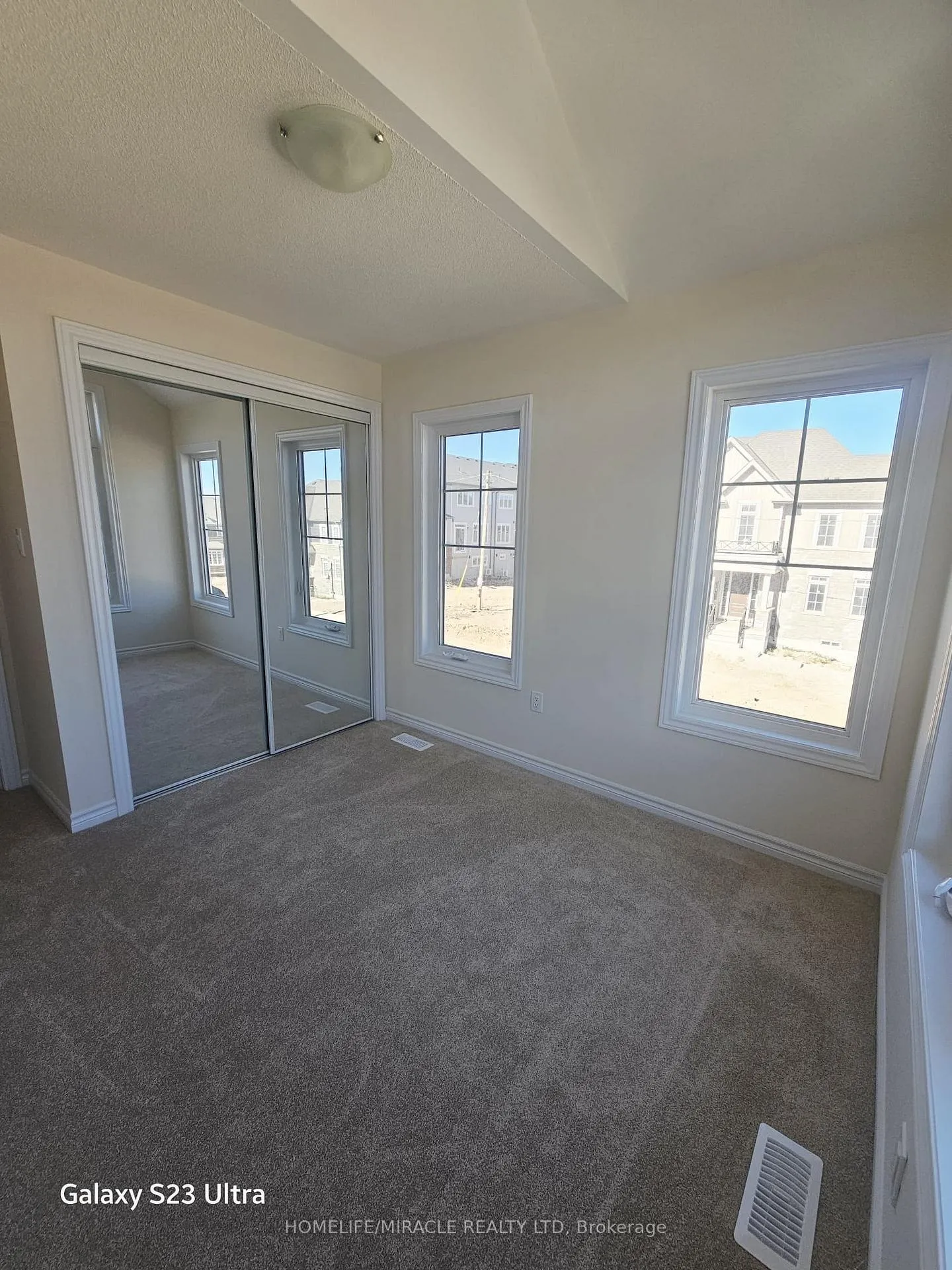 Photo 9 of 114 McGill Avenue, Erin — HOMEH