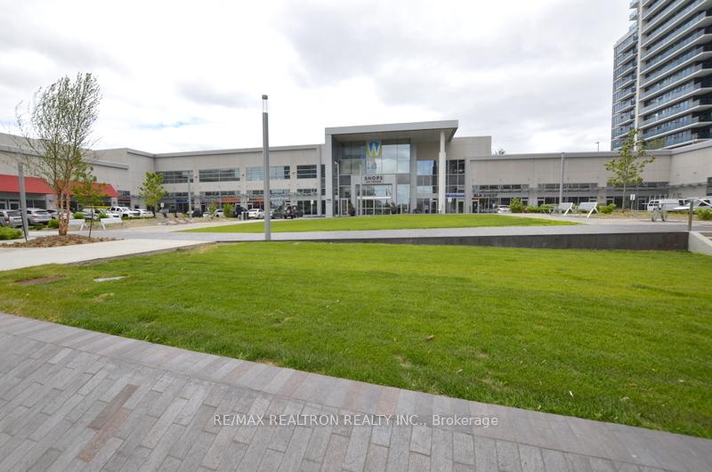 Photo 5 of Unit 1410, 7167 Yonge Street, Markham, Thornhill — HOMEH