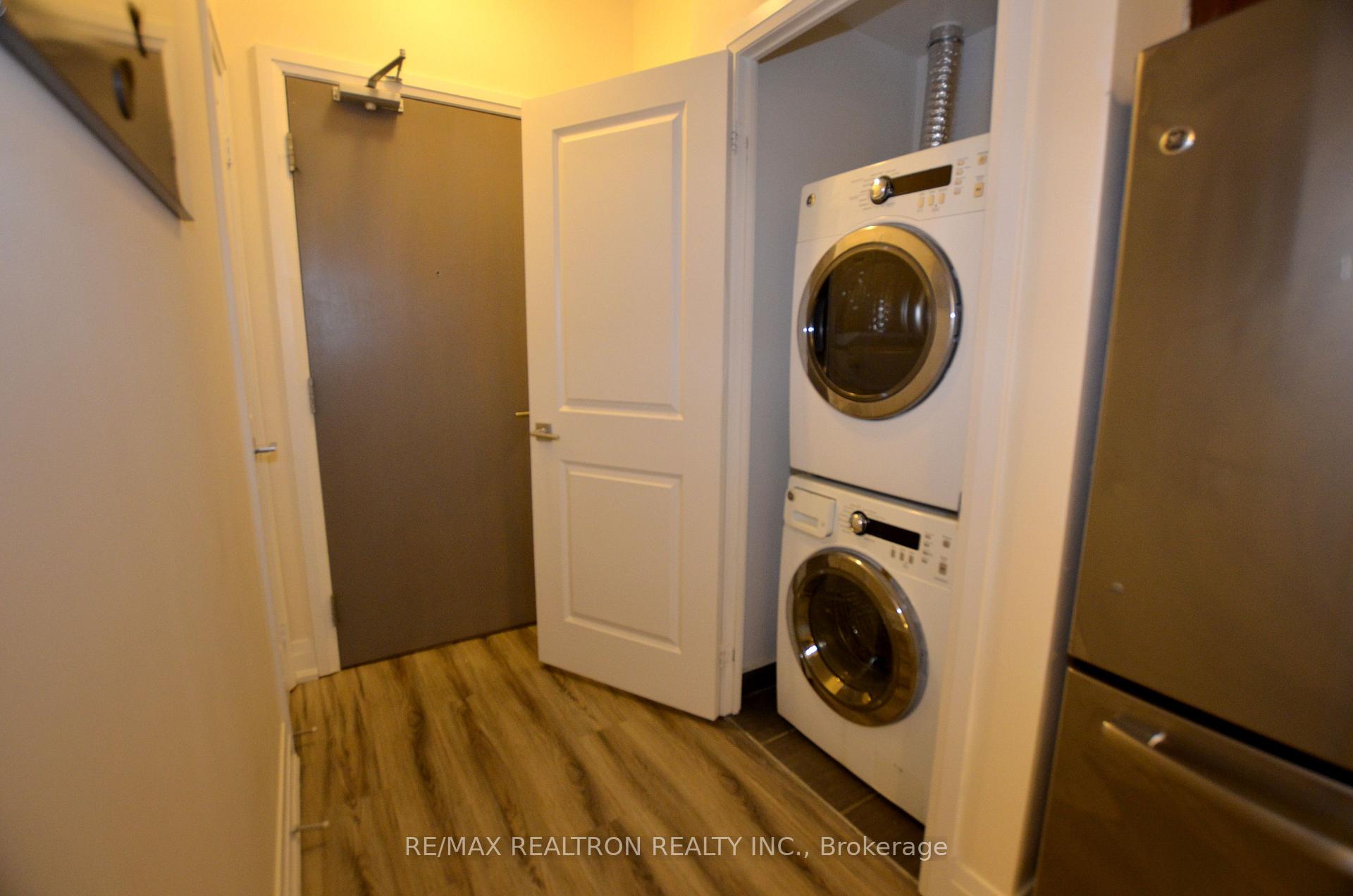 Photo 9 of Unit 1410, 7167 Yonge Street, Markham, Thornhill — HOMEH