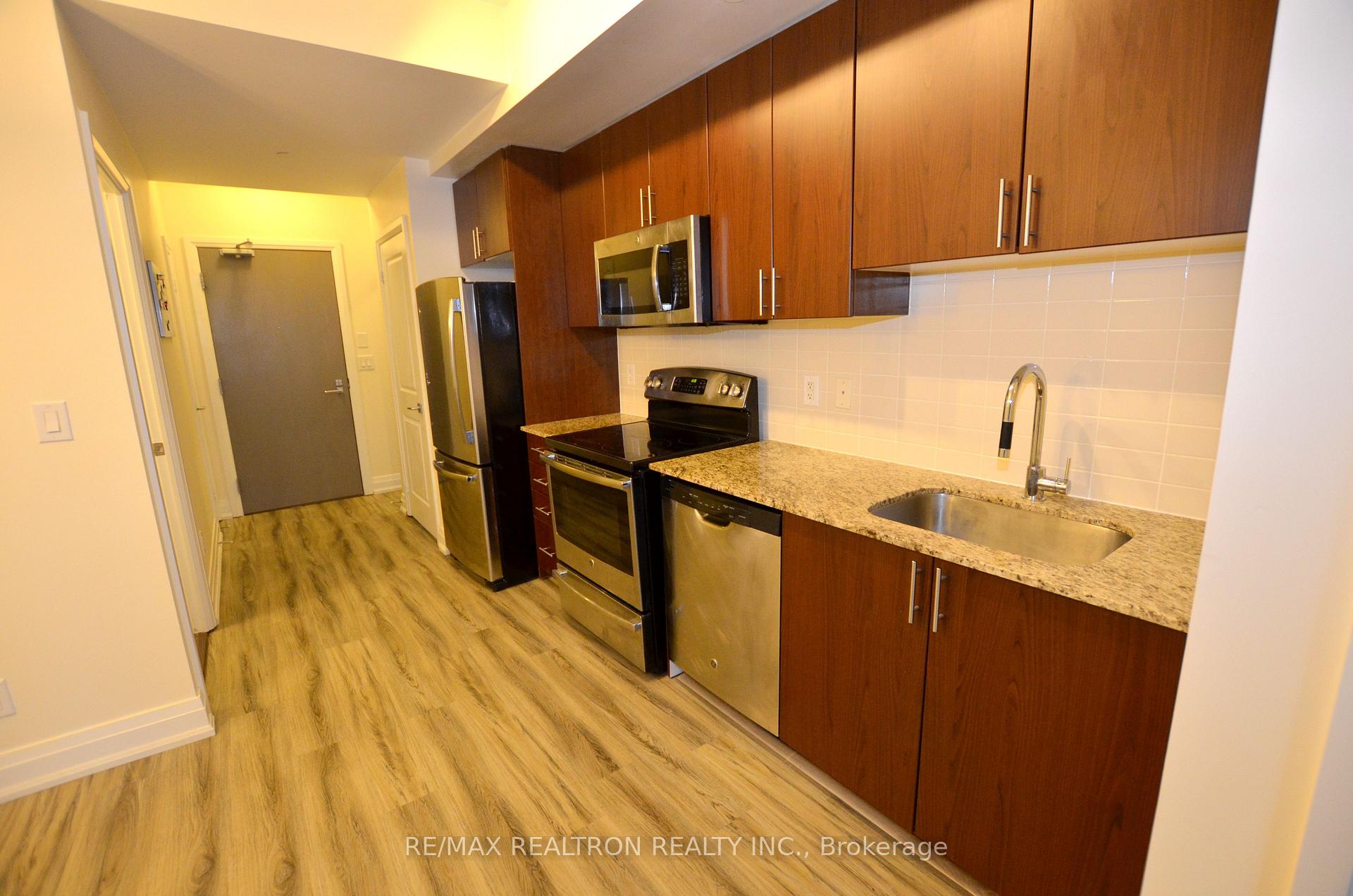Photo 19 of Unit 1410, 7167 Yonge Street, Markham, Thornhill — HOMEH