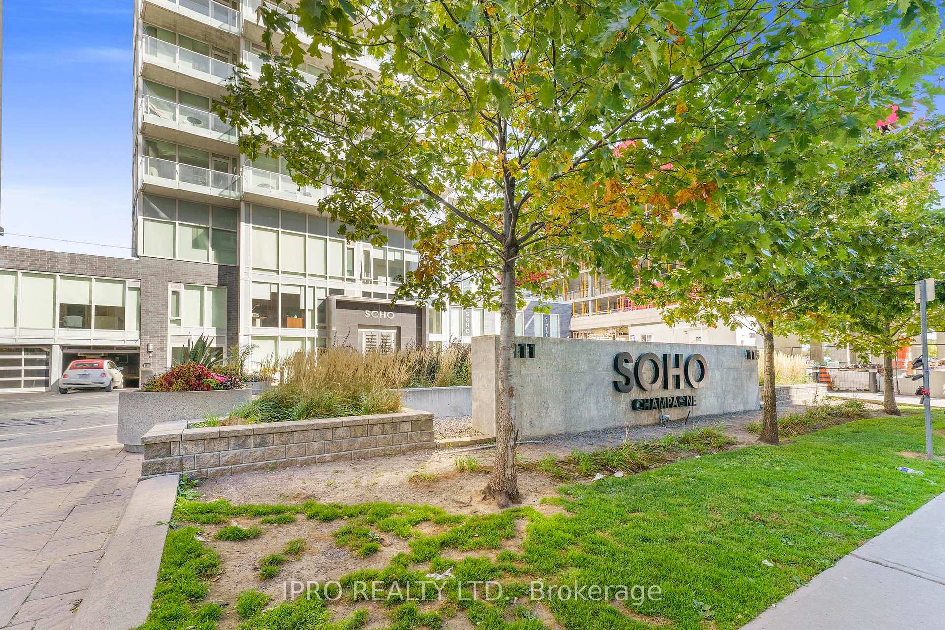 Front of Unit 609, 111 Champagne Avenue S