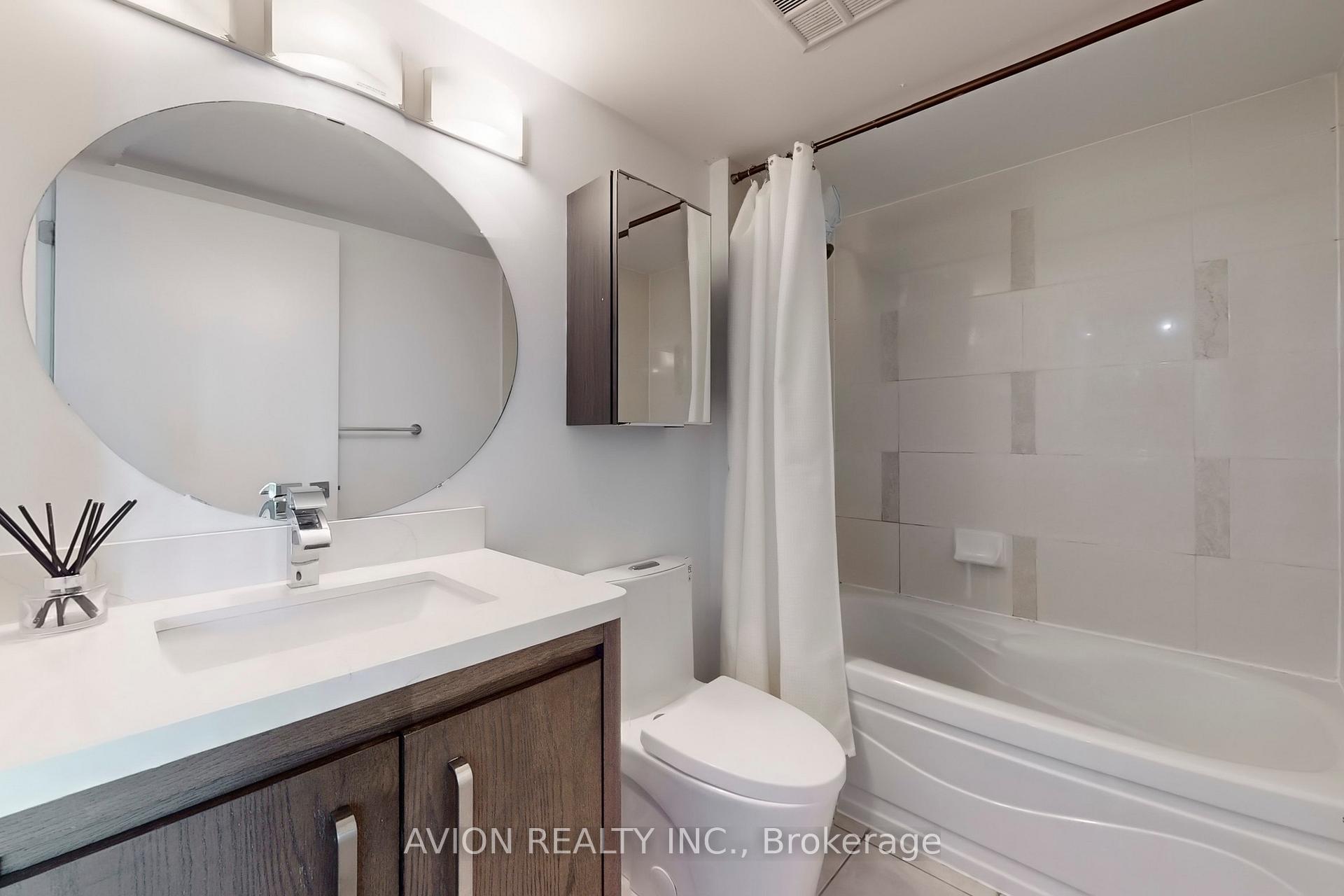 Photo 9 of Unit 1904, 16 Yonge Street, Toronto, Waterfront Communities — HOMEH