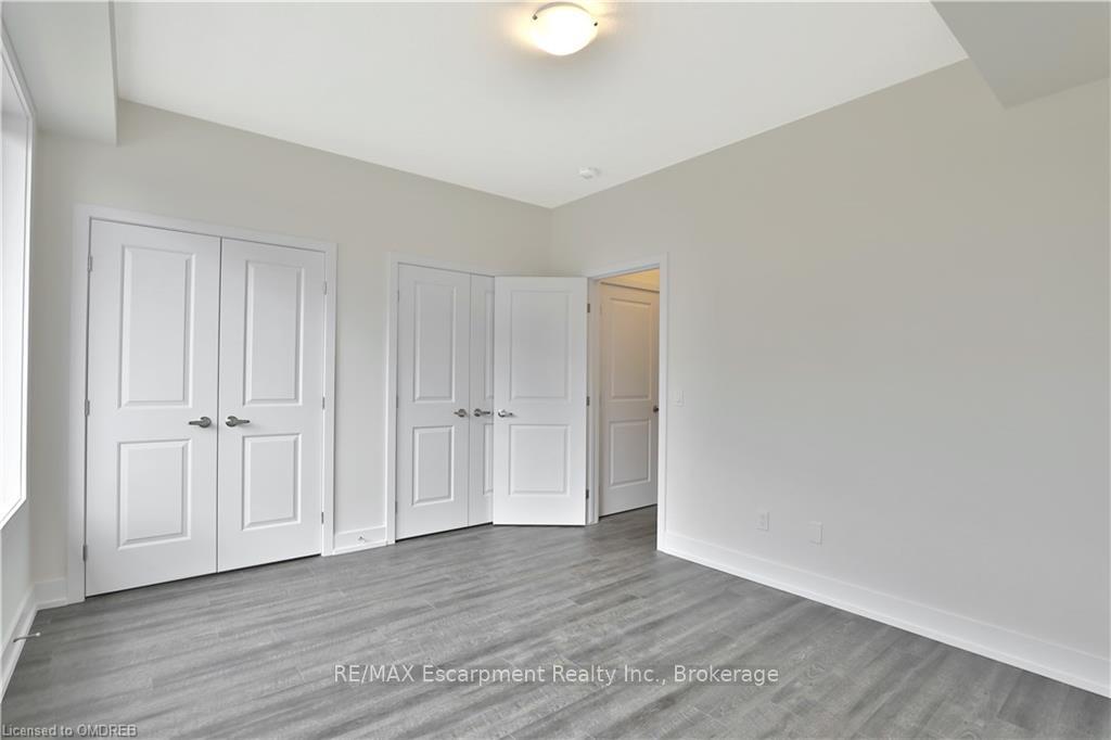 Photo 16 of Unit 8, 261 Skinner Road, Hamilton, Waterdown — HOMEH