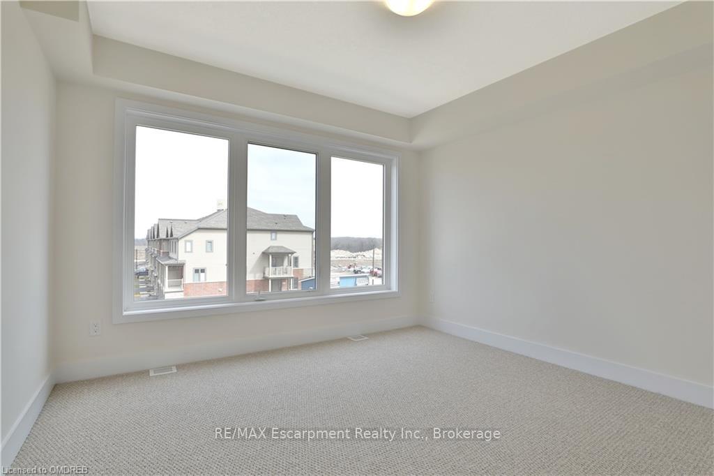Photo 23 of Unit 8, 261 Skinner Road, Hamilton, Waterdown — HOMEH