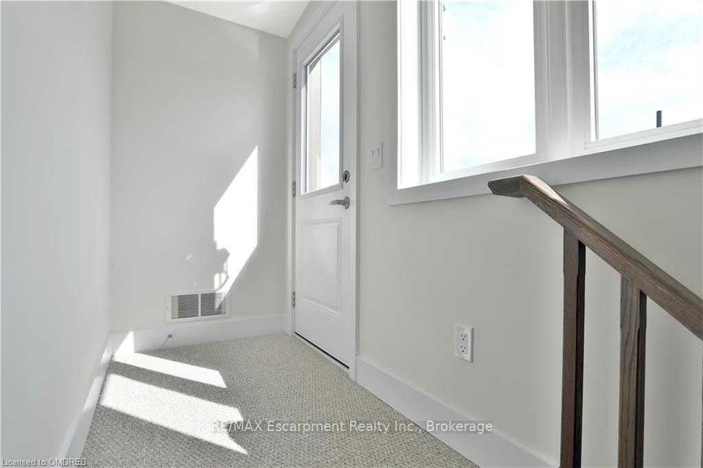 Photo 25 of Unit 8, 261 Skinner Road, Hamilton, Waterdown — HOMEH