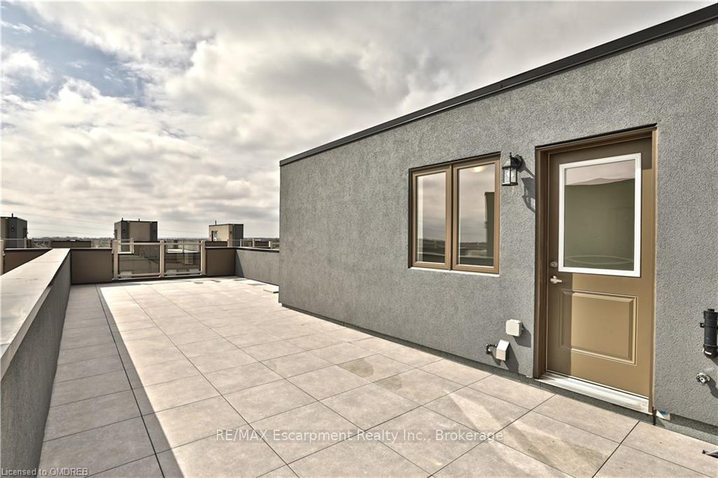 Photo 26 of Unit 8, 261 Skinner Road, Hamilton, Waterdown — HOMEH