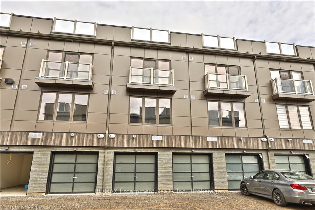 Photo 28 of Unit 8, 261 Skinner Road, Hamilton, Waterdown — HOMEH