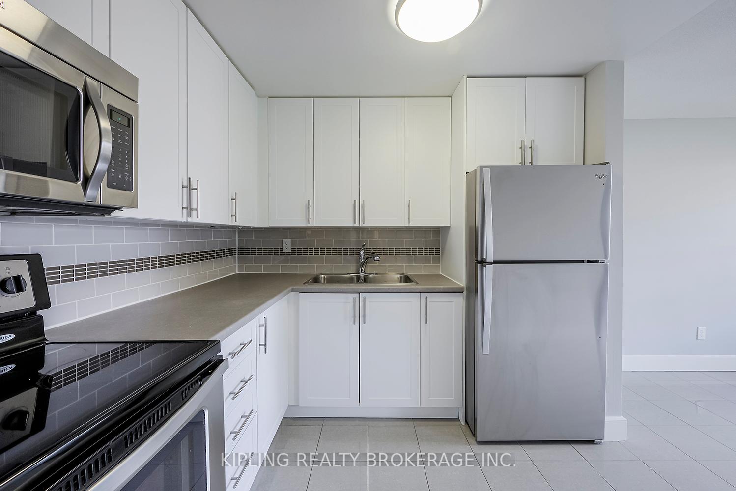 Photo 8 of Unit 511, 39 Willow Road, Guelph, Willow West/Sugarbush/West Acres — HOMEH