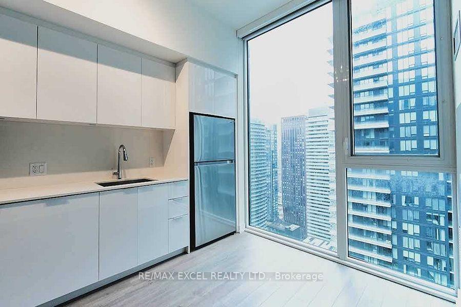 Photo 3 of Unit 3606, 357 King Street W, Toronto, Waterfront Communities — HOMEH