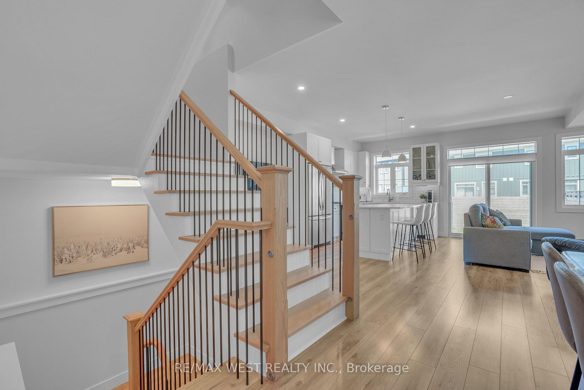 Photo 2 of 197 Yellow Birch Crescent, Blue Mountains — HOMEH