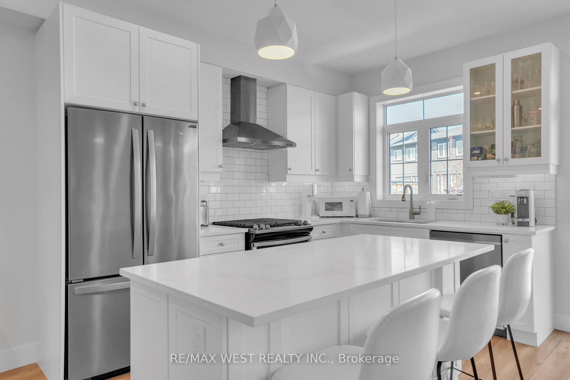 Photo 3 of 197 Yellow Birch Crescent, Blue Mountains — HOMEH